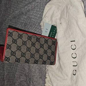 Vintage Gucci wallet with horsebit clasp